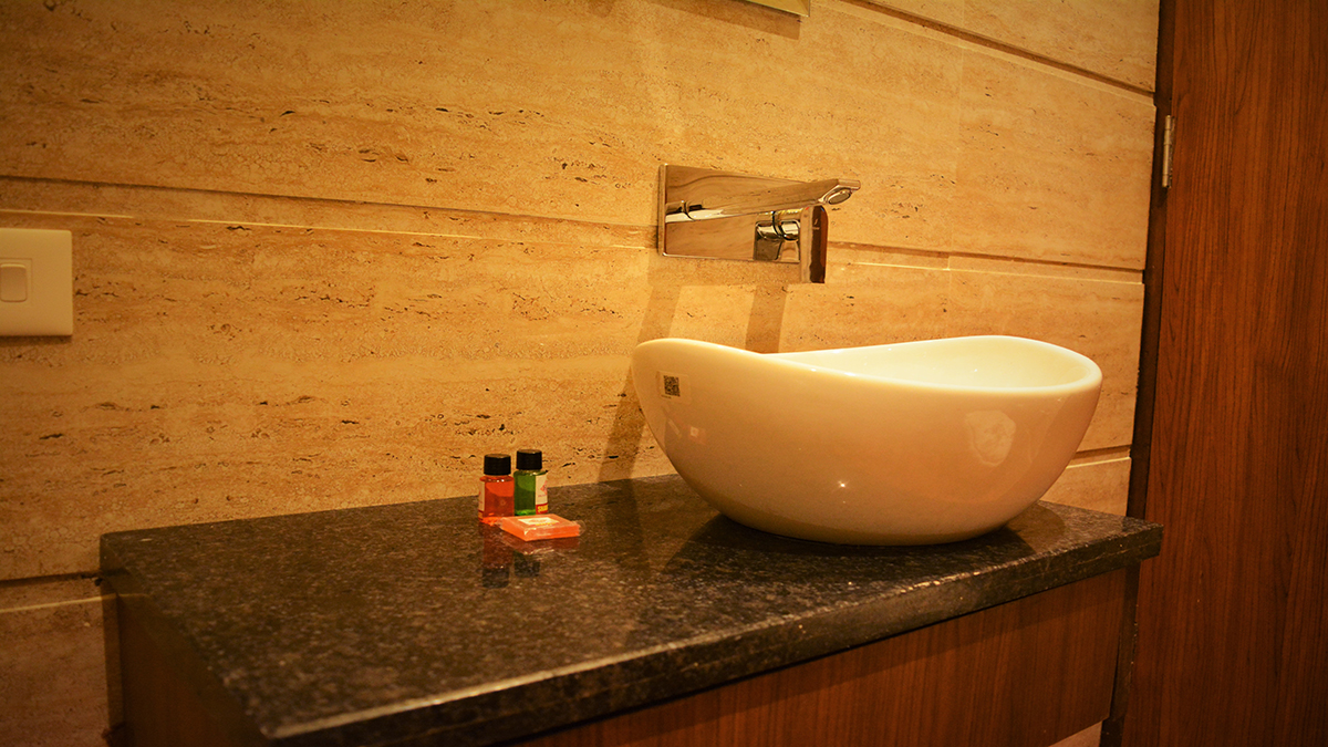 Classic Room Bathroom
